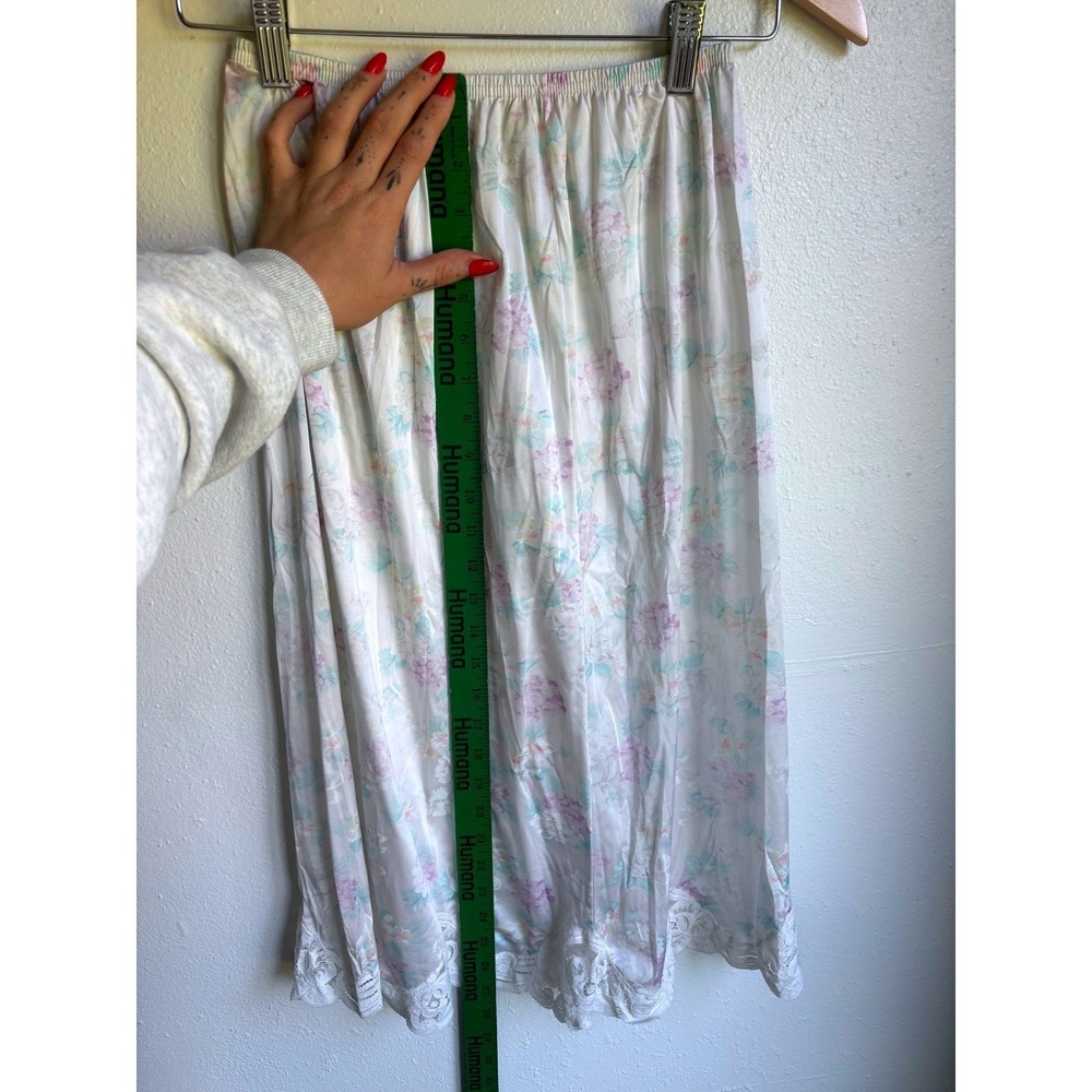 Vtg Vanity Fair Floral Lace Camisole and Half Slip Set White Pastel Size 34 S - Picture 13 of 13